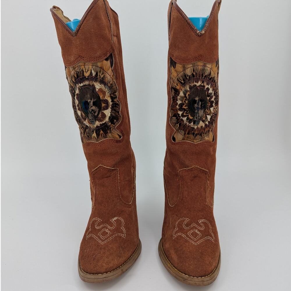 VTG Women's Western Cowgirl Boots – Embroidered Feathers – 5th Dimension Size 6